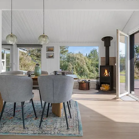 2 Bedroom Awesome In *