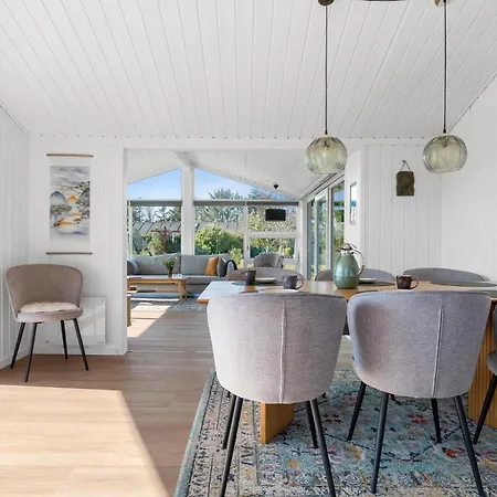 2 Bedroom Awesome In * Hjorring