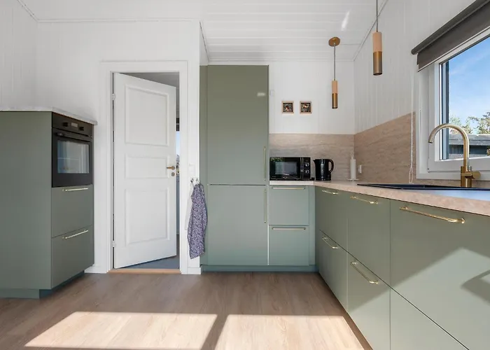 2 Bedroom Awesome In Nyaraló Hjørring